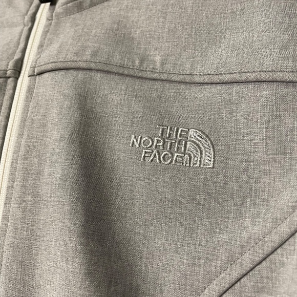 The North Face Jacket - Picture 3 of 6